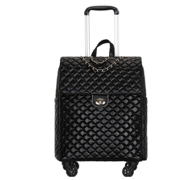 ✨✨LAST ONE ✨Quilted Faux leather Fabulous Travel Rolling bag - Picture 6 of 10